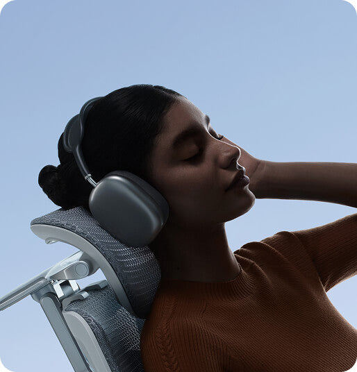 4D dual-axis headrest detail