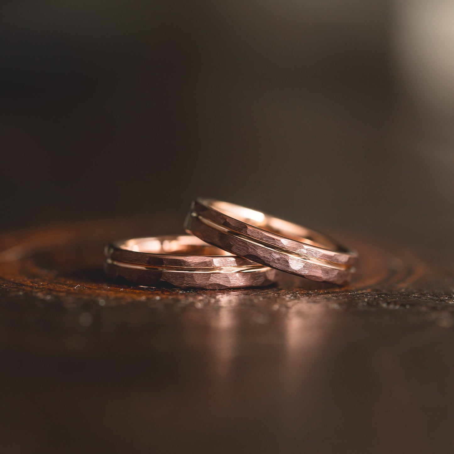"Hex Forge" Hammered Tungsten Carbide- 4mm Womens- Coffee x Rose Gold