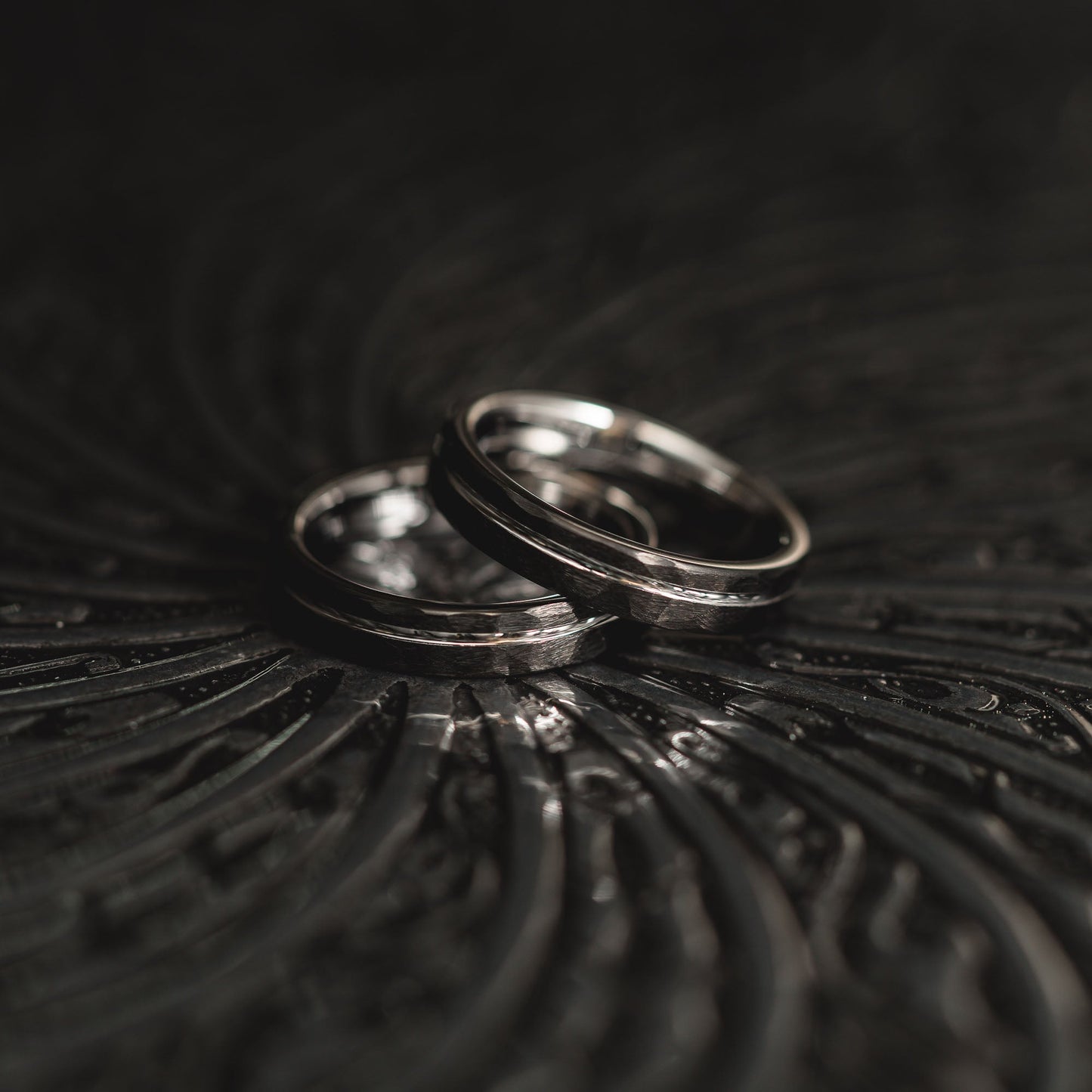 "Hex Forge" Hammered Tungsten Carbide- 4mm Womens- Black x Silver